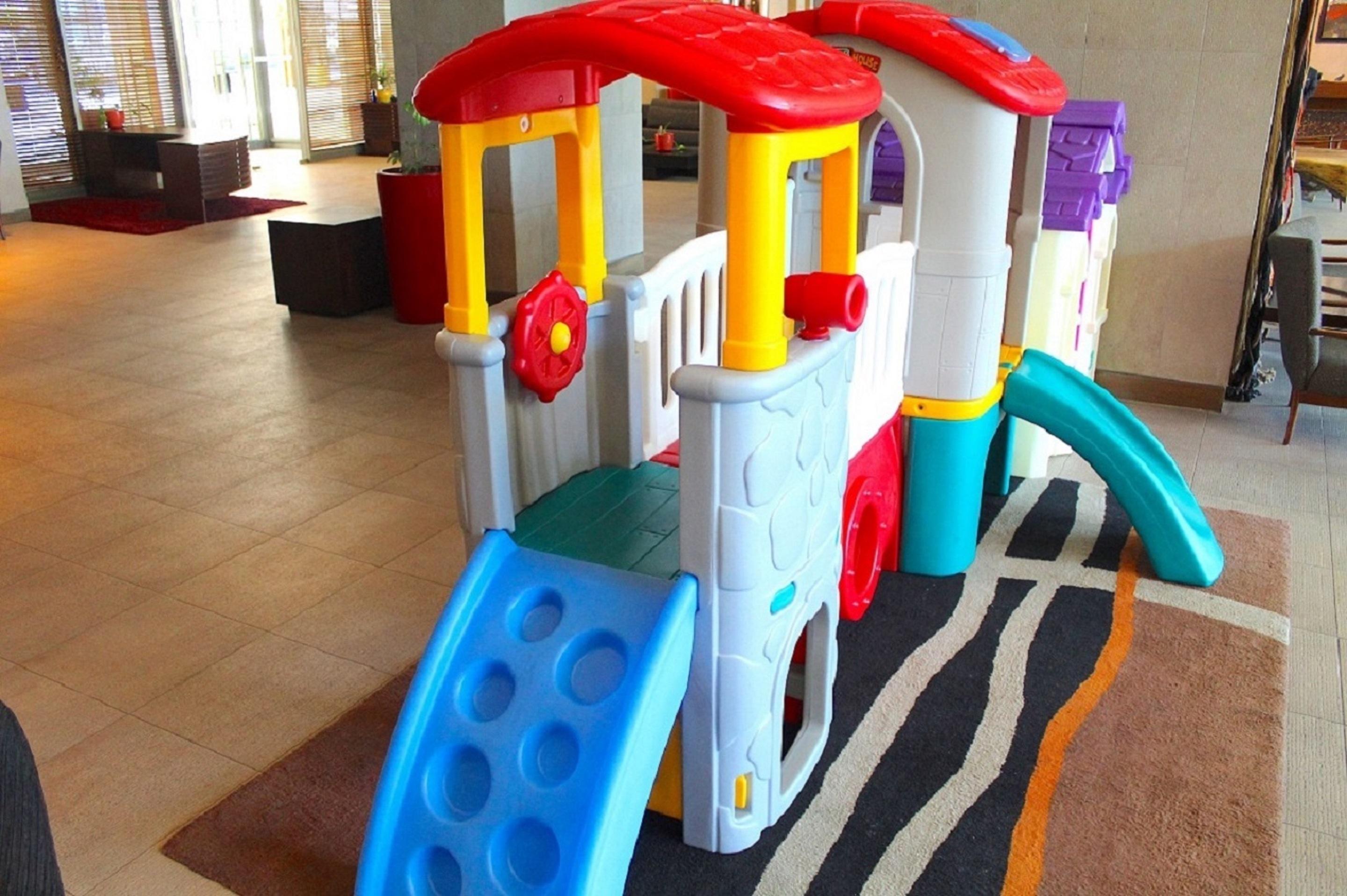 Sonesta Hotel Osorno Exterior photo A playhouse