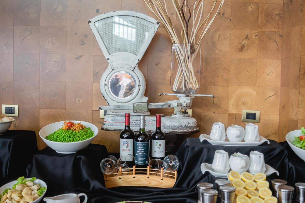 Sonesta Hotel Osorno Exterior photo A chafing dish